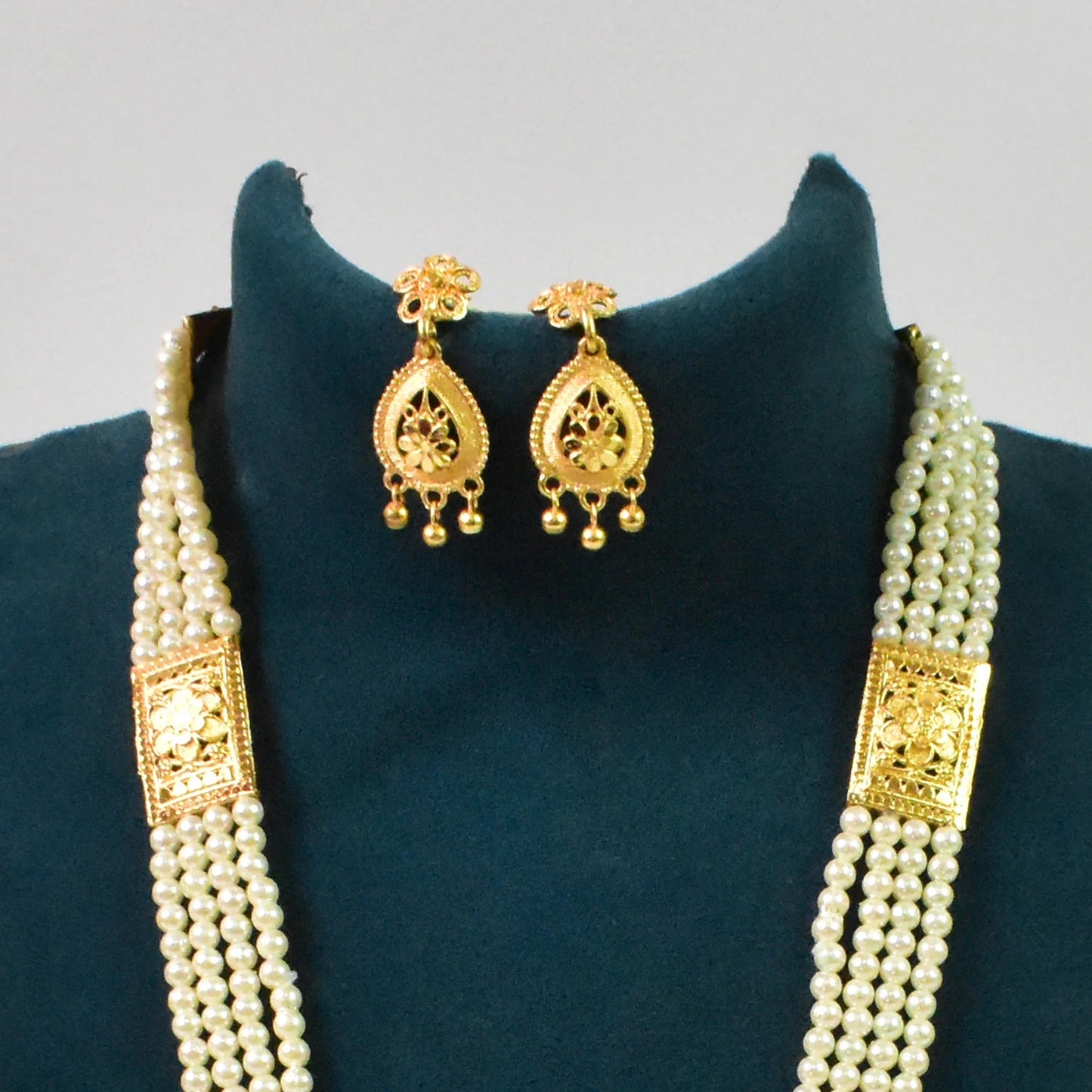 Moti Pearl Necklace Set - Radiance and Style Combined | Lightweight, Stylish