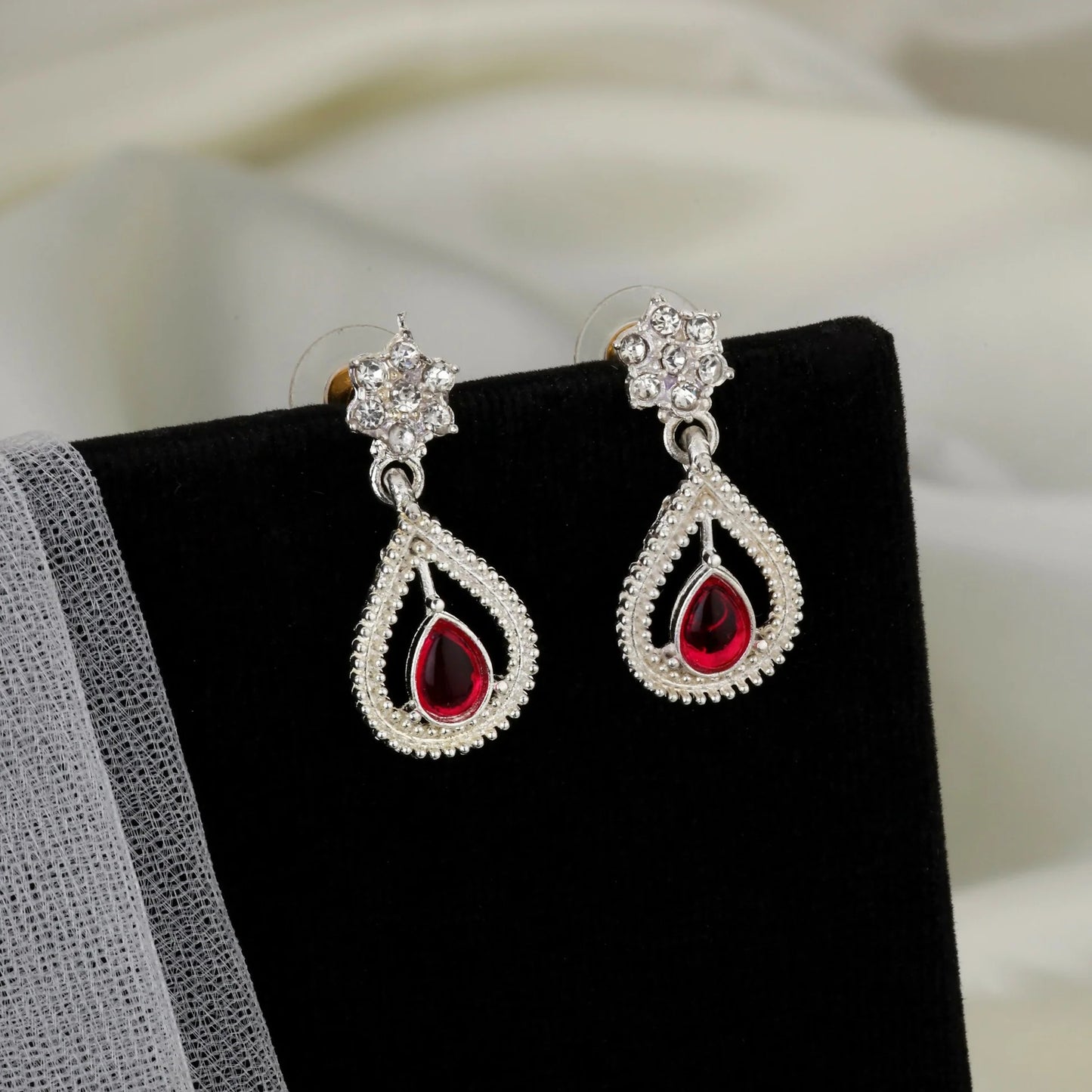 Rustic Oxidized Silver Emerald Scallop Choker Set | Lightweight, Stylish